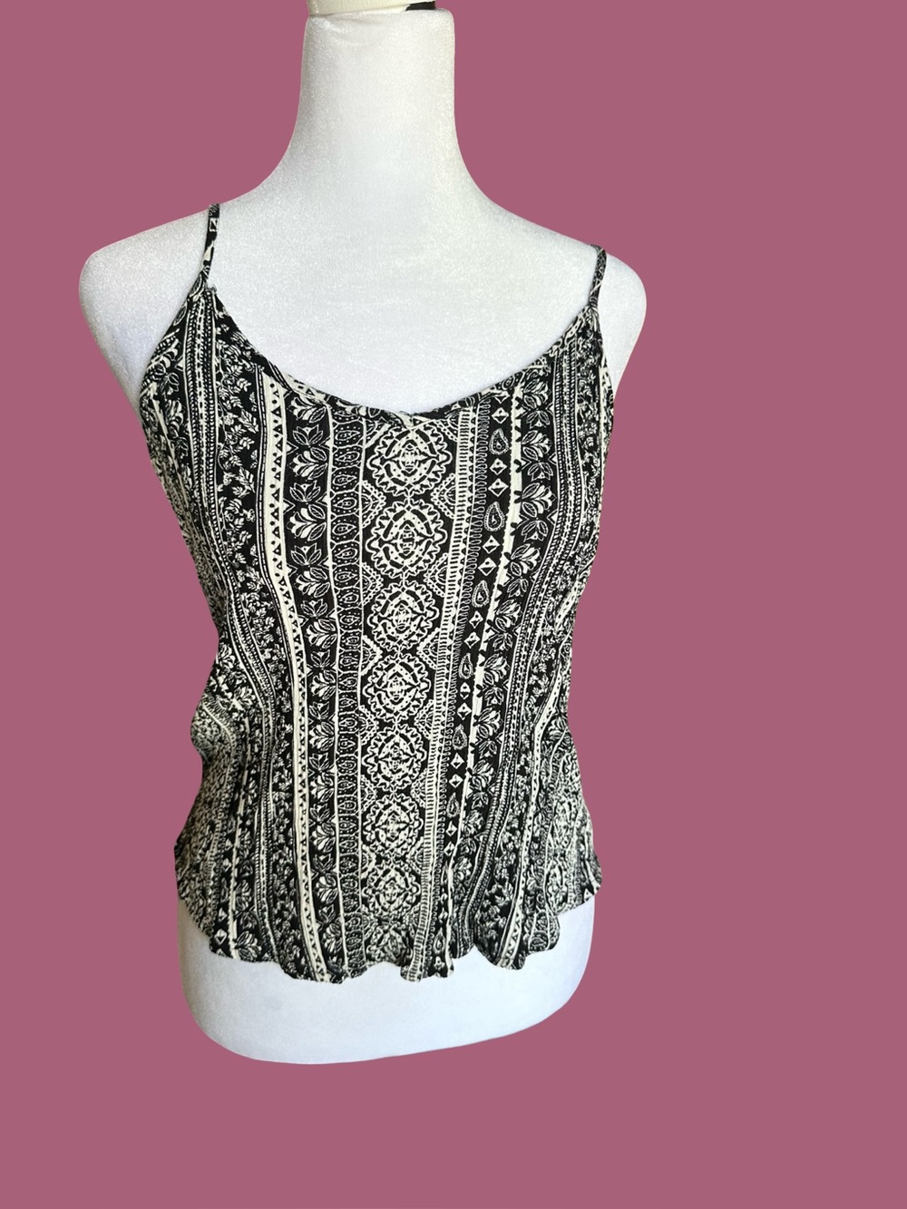 Lot of 3 Aeropostale & Mudd Blue floral, grey, black tank tops- 2 with lining - Picture 4 of 7